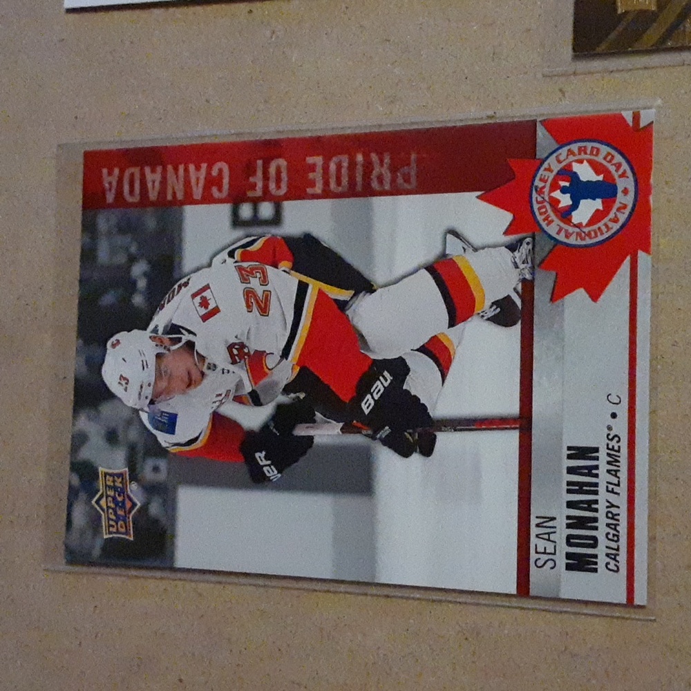 Sean Monahan Calgary Flames NHL Hockey Trading Cards & Sticker X 11 - Picture 4 of 16